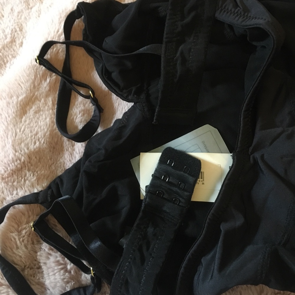 NWT - shapewear New Look - Picture 6 of 7